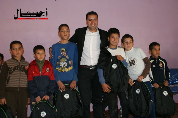 جرسيف : مدرسة تاعرابت تنظم حفلا لتوزيع الأدوات الرياضية على عدد من تلاميذها.