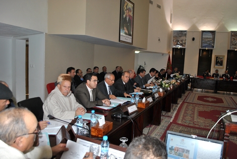 المجلس الجهوي يدعو الى الاسراع في انجاز طريق تازة الحسيمة