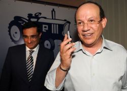 هل “أزاح” الهمة الماجدي من “دائرة المال” الخاصة بالملك؟