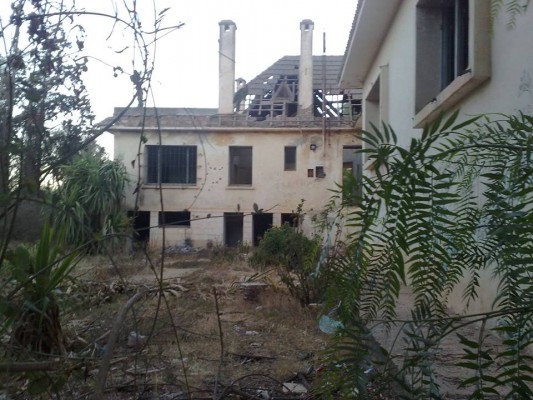 ابن احمد: من يحمي الأمن بالحي الإداري؟