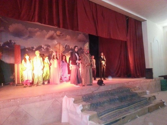 رجاء الأزهري : قراءة في عبقرية عبقر