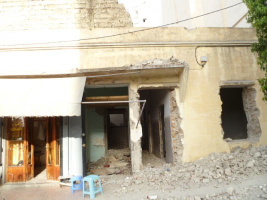 تازة أنباء: الهدم العشوائي وسط المدينة الجديدة بتازة يخلف استياء الجوار