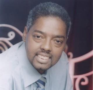 يحدث هذا للأسف في زمن ” الطرامواي ” …