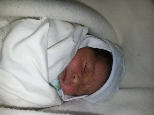 فوائد الرضاعة الطبيعية لجسم الأم