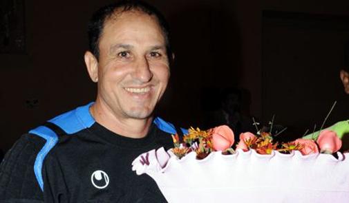 البرازي يوصي بدفنه ببركان بالقرب من قبري أبيه و أخيه وألا تدرف الدموع عليه