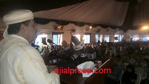 شباط: بنكيران يفقر المغاربة استجابة للنقد الدولي و عليه الاستقالة بعد انكار صلاحياته أمام الجزيرة