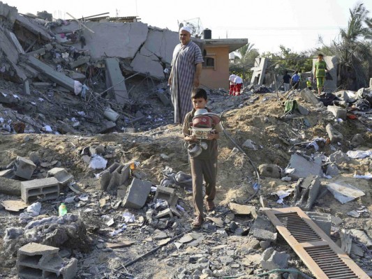 حماس وزعت أموال المساعدات على عناصرها متجاهلة المتضررين‎ في فلسطين