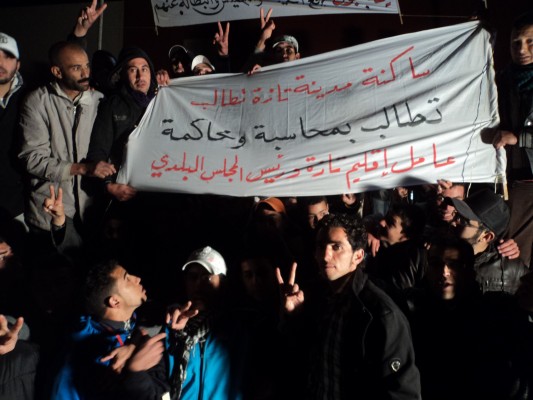 في أمسية الكوشة: إدانة العامل و تحميل مسؤولية الخراب لمن سرق الحطب