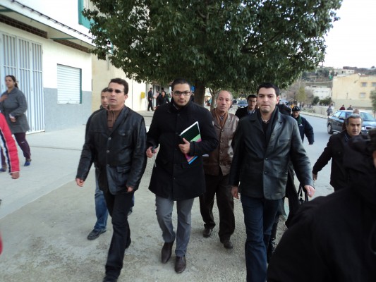 تازة:لجنة حزبية لتقصي الحقائق تعاين بأم العين تطويق أمني مباغث لحي الكوشة