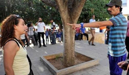 لشكر في مسيرة “البوسان”: يحيى الحب ولا للرجعية وقمع الحريات