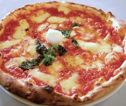 بيتزا‏ ‏روستيكا‏ ‏بالسلامي