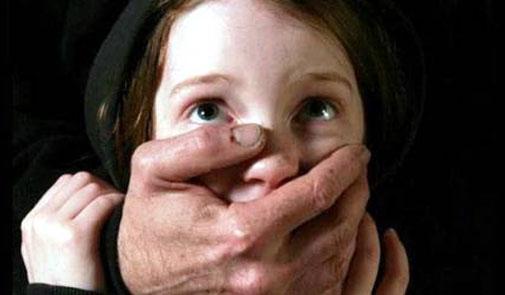 تفاصيل قتل “بيدوفيل” لطفلتين بسطات