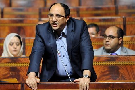 “طارق يدعو المغاربة لـ”الثورة على الأحزاب التي تنتج الفساد والقبح