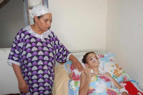 جرسيف : والدة الطفلة يسرا تشكر وزير الصحة وتوجه نداء ملحا للمحسنين للتكفل بإبنتها الفقيرة