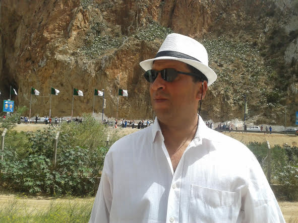 العزوزي: تحية احترام للشعب الجزائري و إدانة لعسكره الفاسد